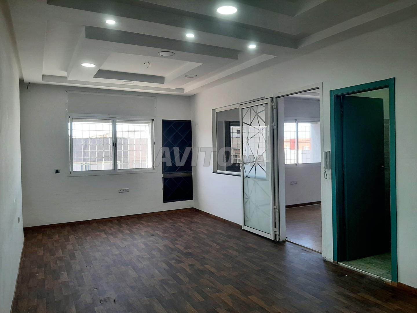 Plateau Bureau 50 m² à Oulfa avec ascenseur