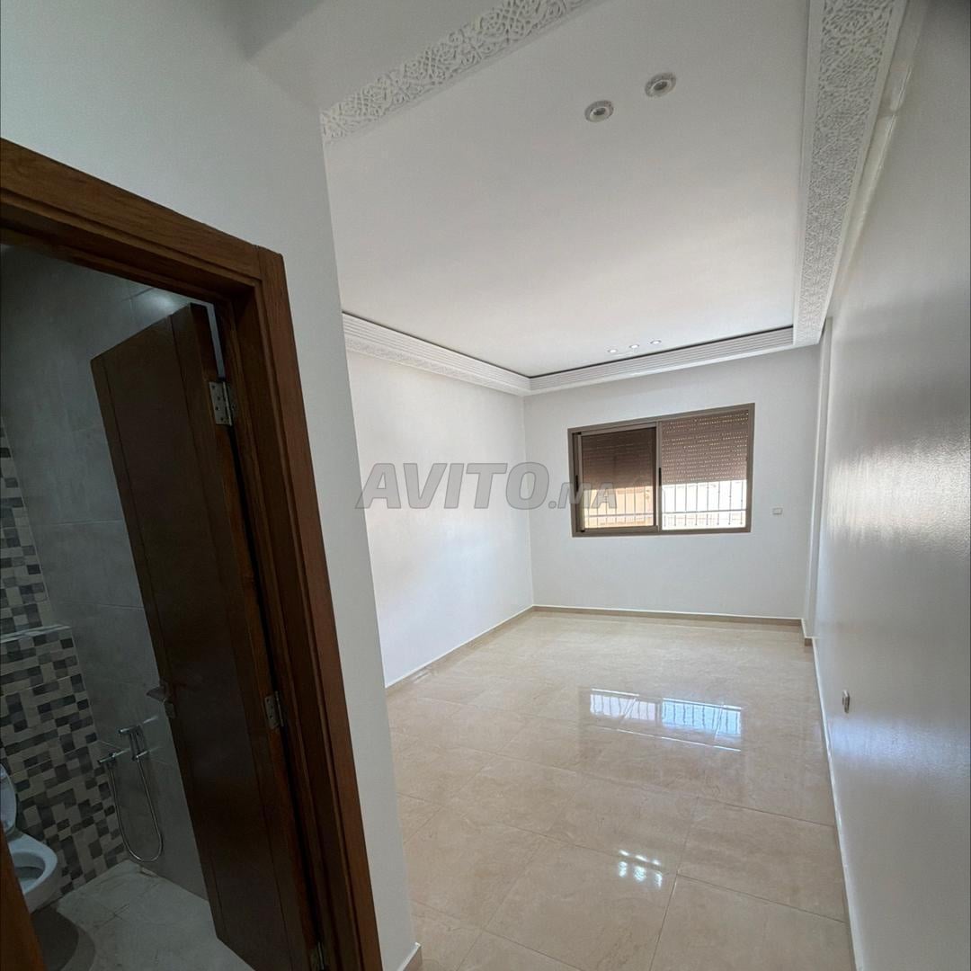 Excellent appartement dans le quartier Al Frah avec ascenseur et garage