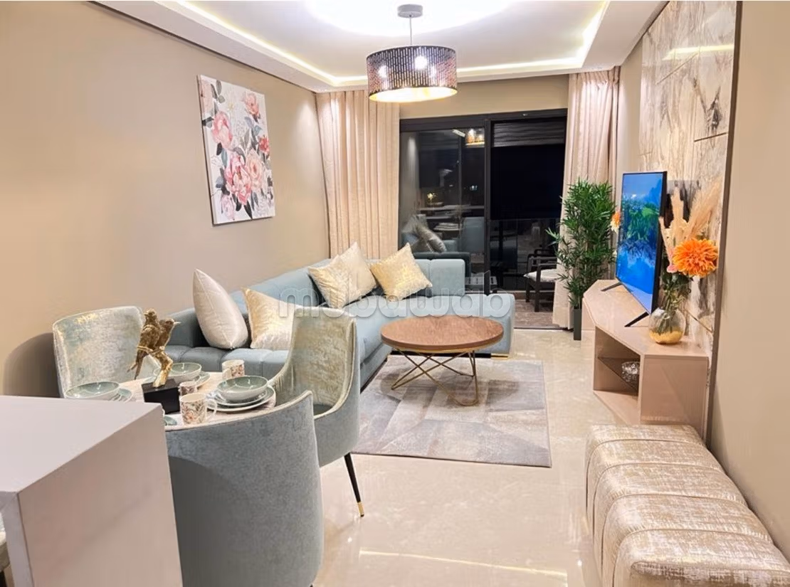 Location saisonnière à Maârif. 1 Pièce. Fenêtres double vitr...
