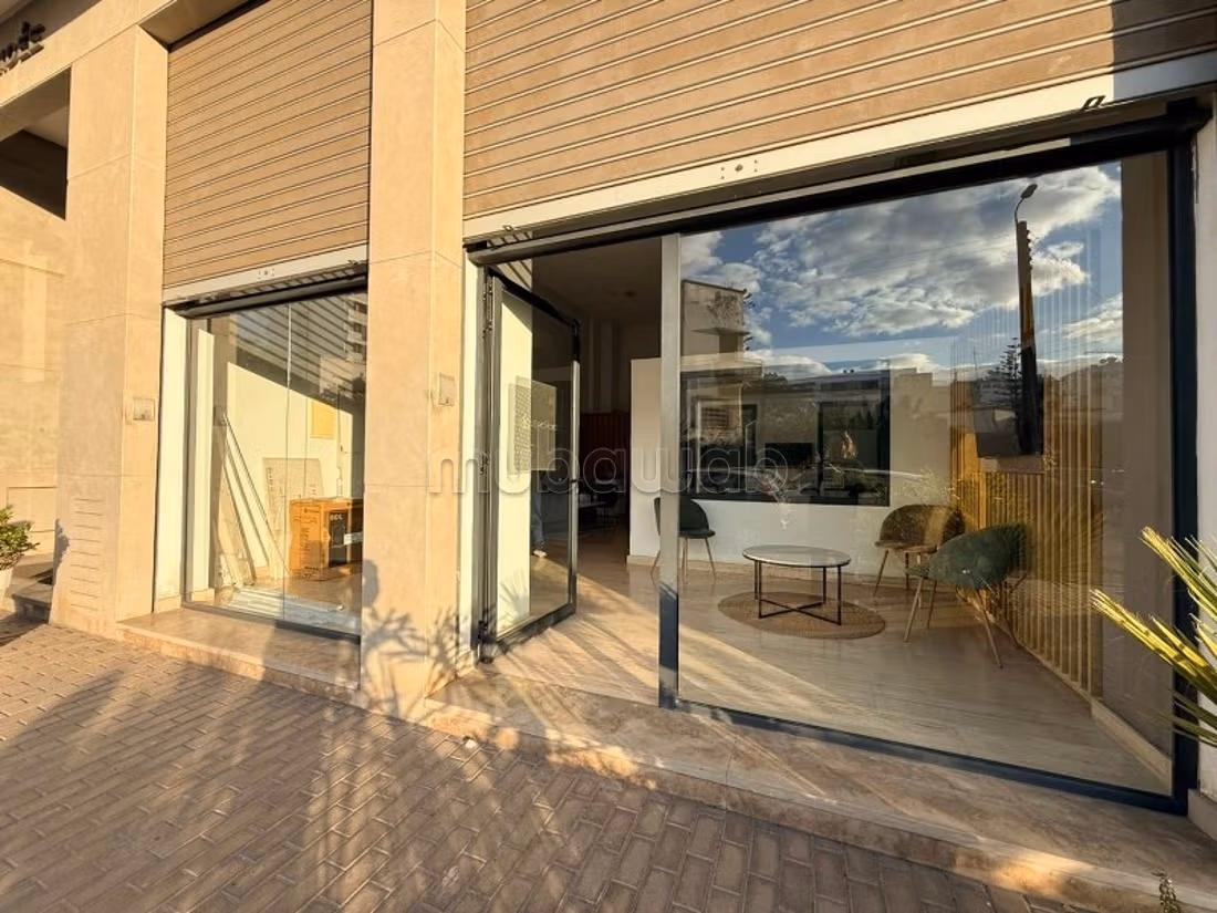 Local commercial à louer sur BOULEVARD
