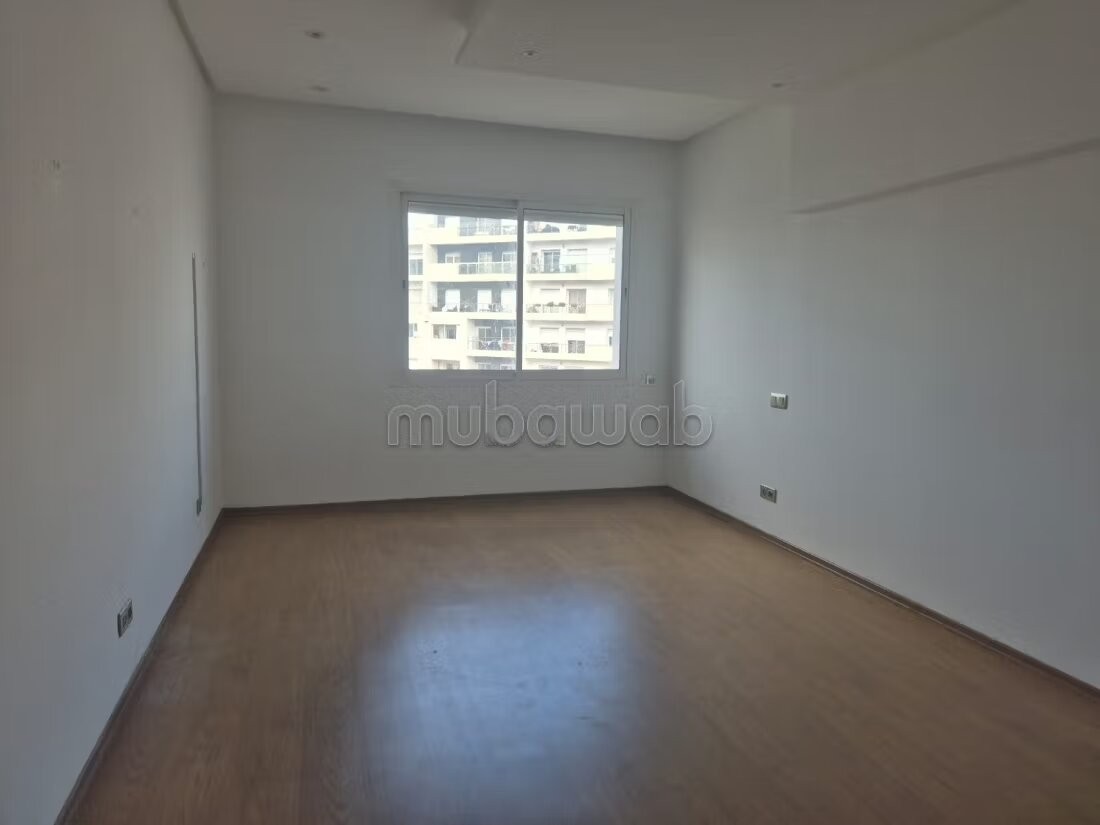 137 m² Apartment for Sale in Rabat - Hay Riad — Photo 32