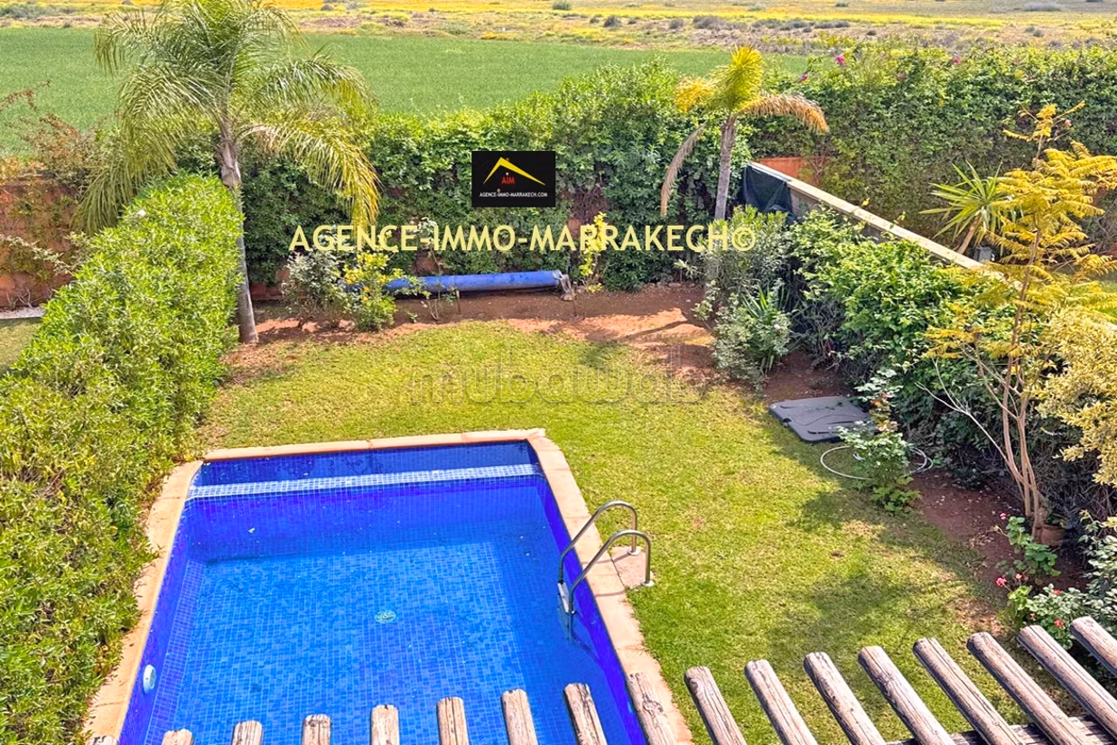Magnifique Villa en 2 niveaux avec piscine