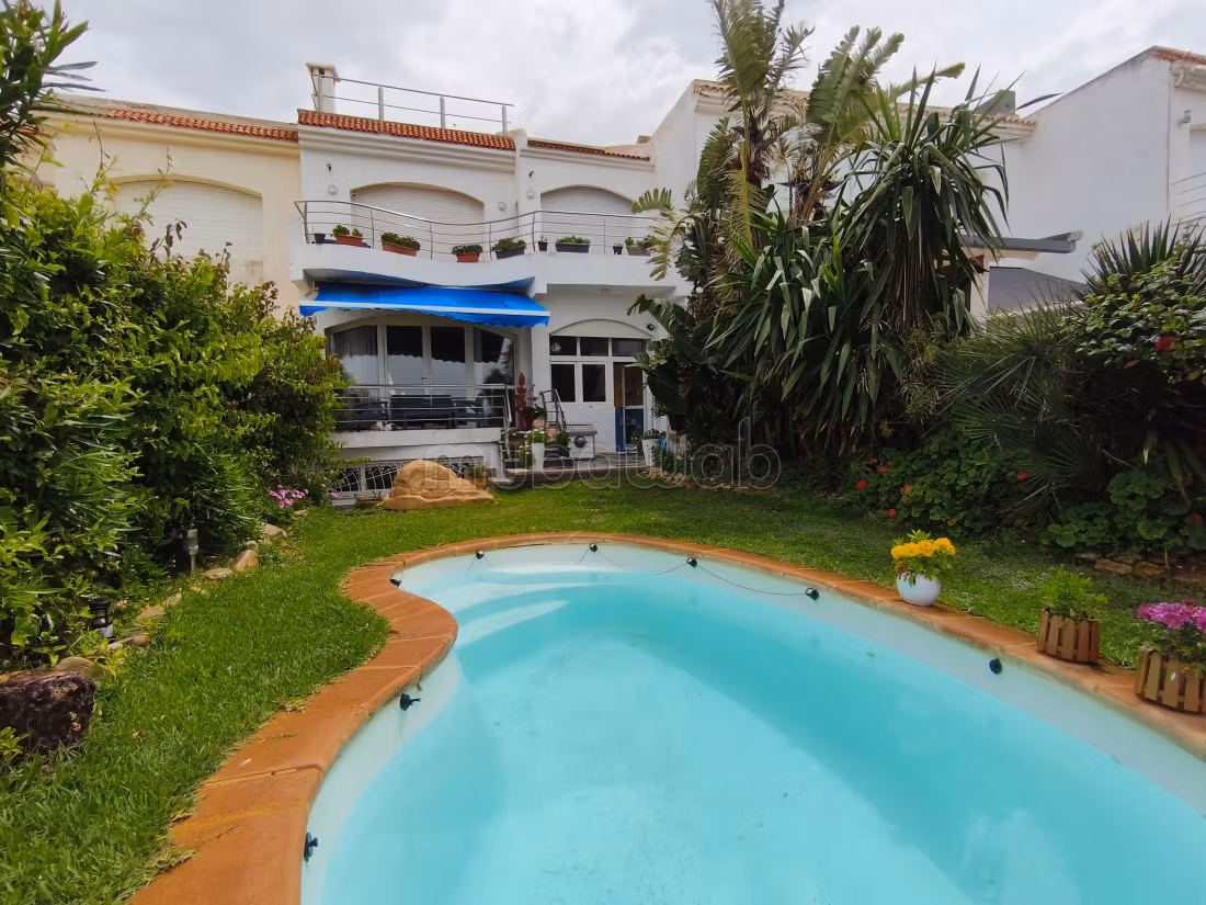 Magnifique villa vue impregnable sur la mer