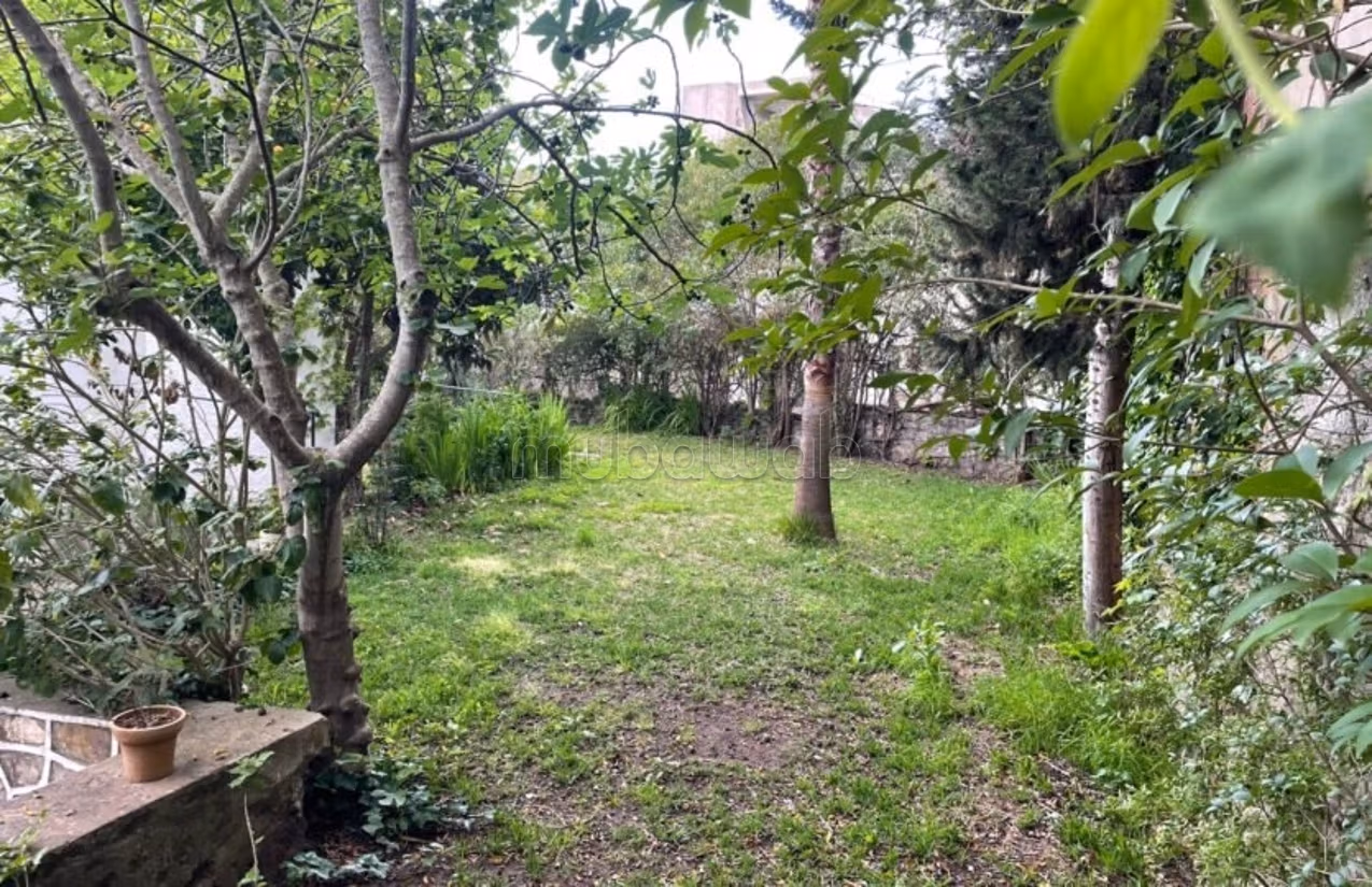 Villa a louer a tanger avec jardin surface terrain 1200m²
