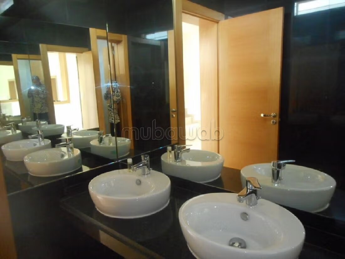 Villa 350 m² for rent in Casablanca (Ain Diab) — Photo 6