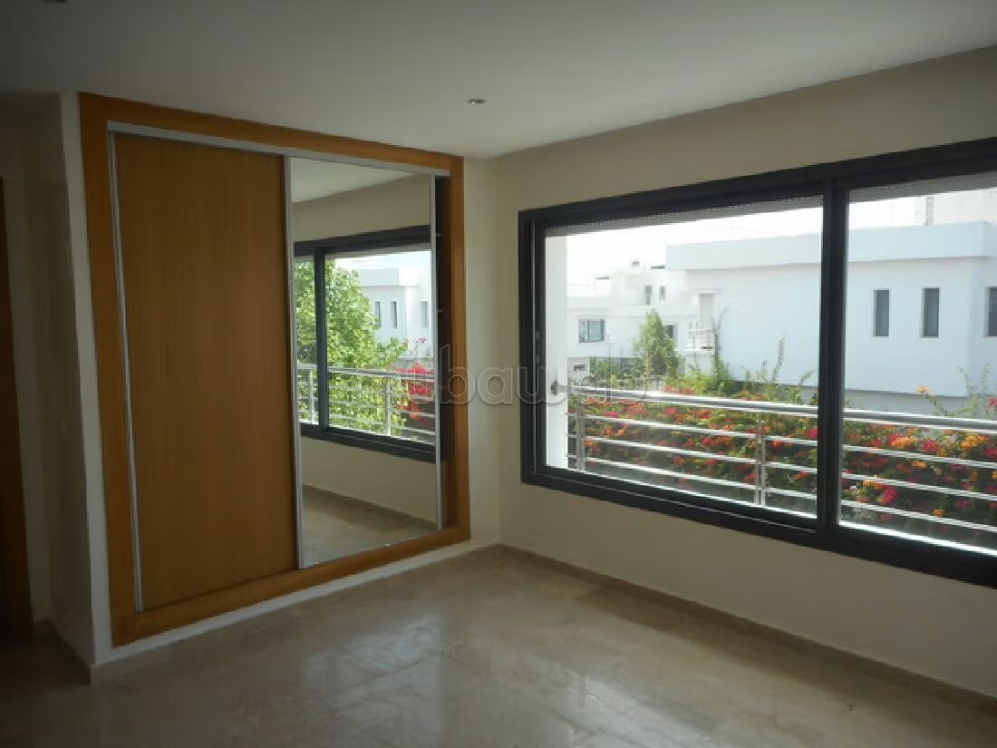 Villa 350 m² for rent in Casablanca (Ain Diab) — Photo 8
