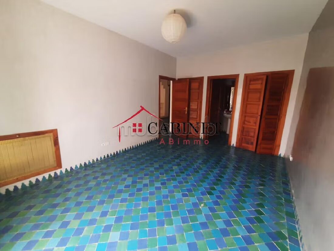 Villa 2000 m² à louer à Rabat — Photo 7