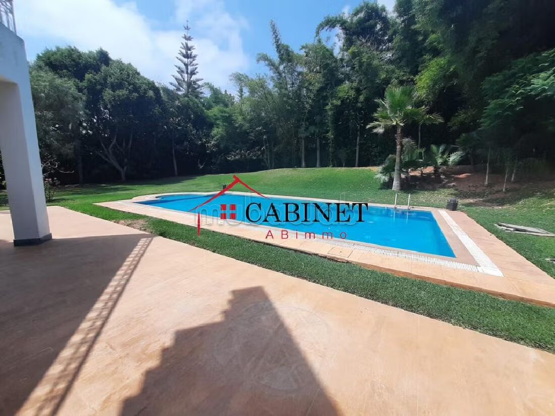 Villa 2000 m² à louer à Rabat — Photo 16