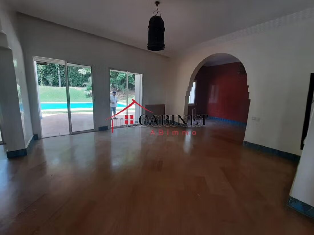 Villa 2000 m² à louer à Rabat — Photo 17