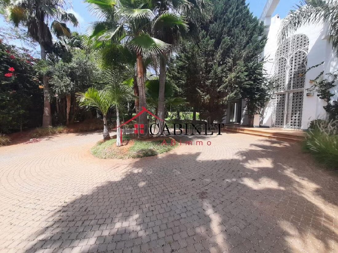 Villa 2000 m² à louer à Rabat — Photo 22