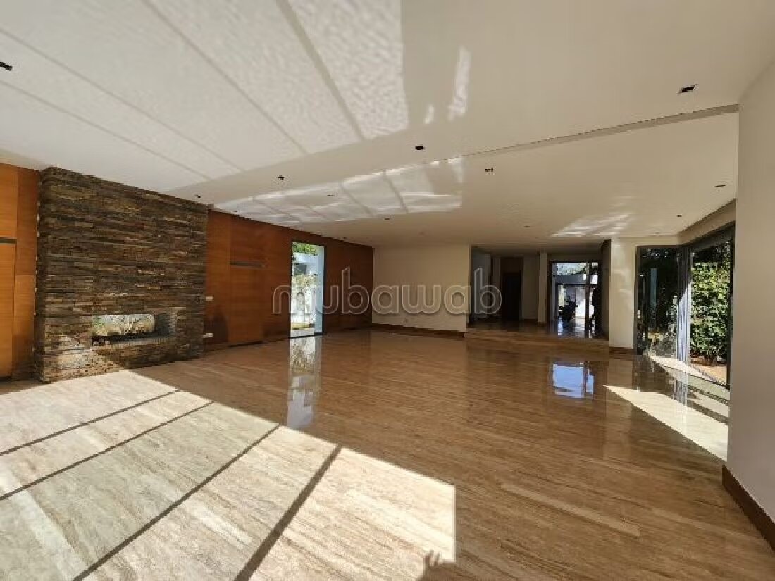 فيلا 840 م² للإيجار في الدار البيضاء (عين دياب) — Photo 5