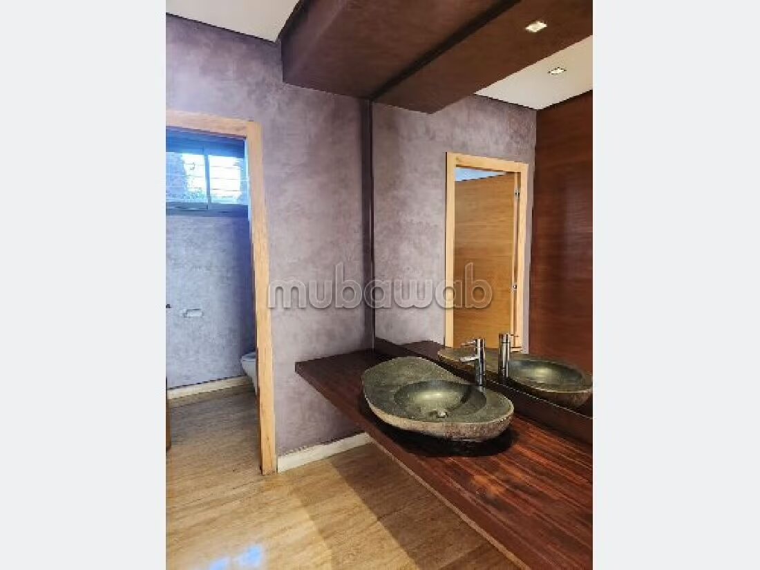 فيلا 840 م² للإيجار في الدار البيضاء (عين دياب) — Photo 7
