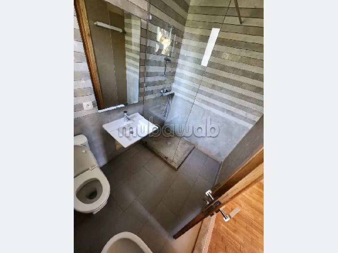 فيلا 840 م² للإيجار في الدار البيضاء (عين دياب) — Photo 12