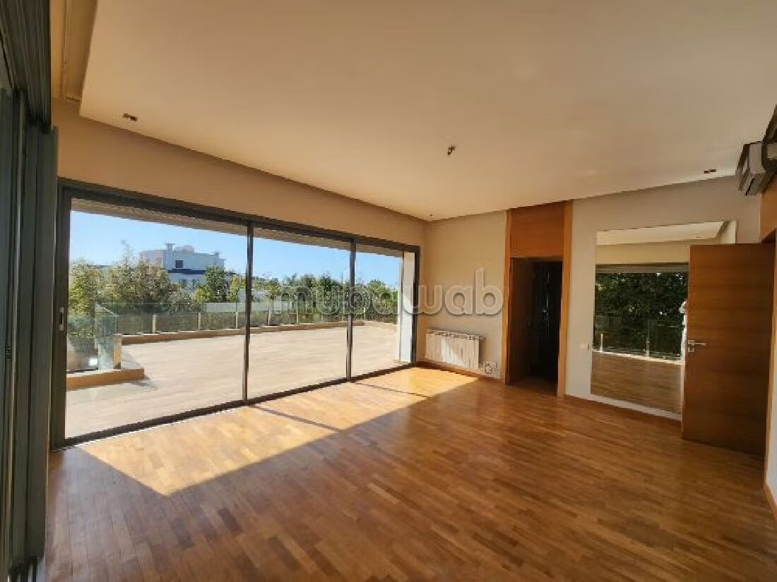فيلا 840 م² للإيجار في الدار البيضاء (عين دياب) — Photo 14