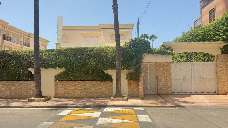 Villa for Sale in Casablanca – California District — Photo 30