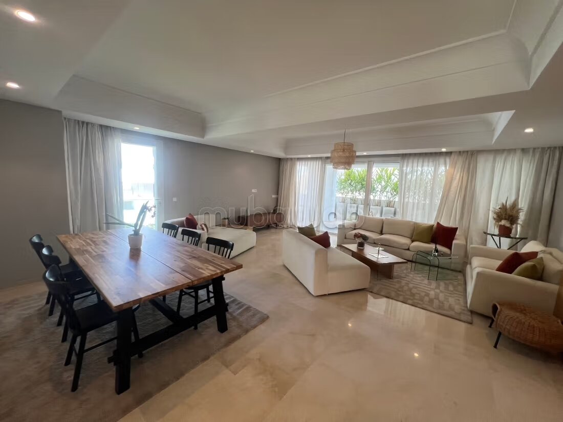 Apartment 235 m² for Rent in Casablanca — Photo 3