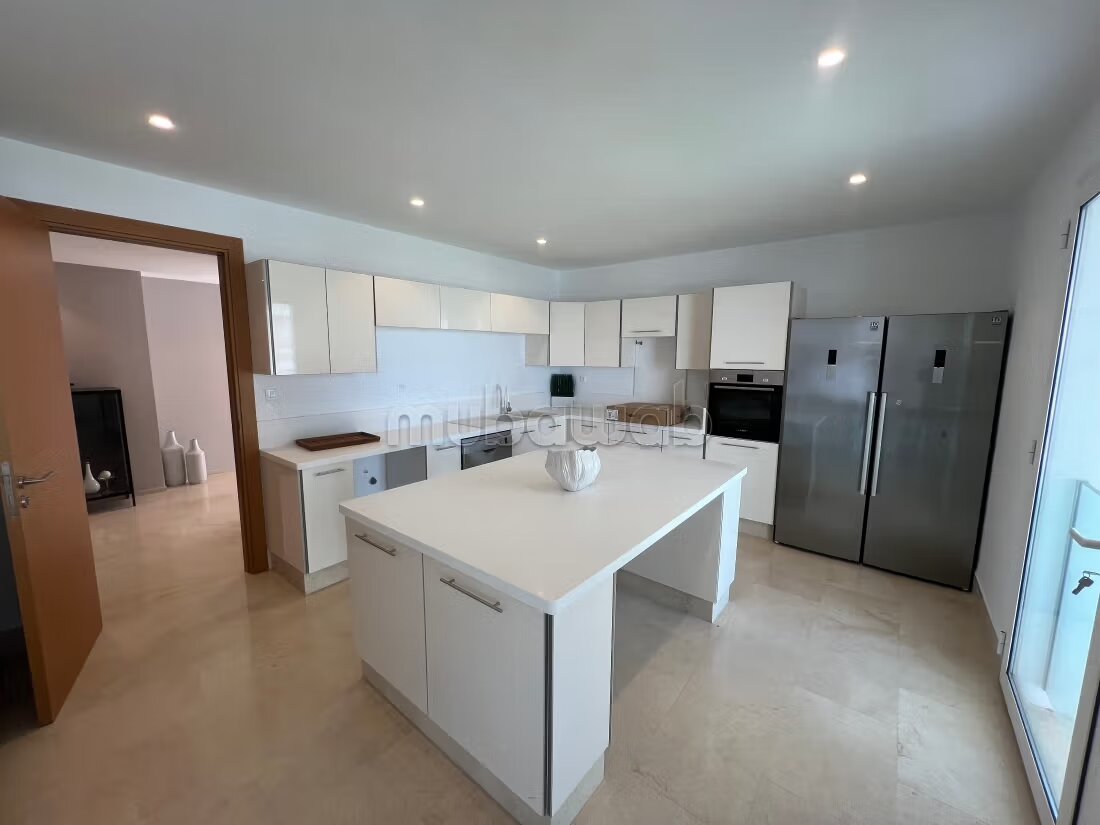 Apartment 235 m² for Rent in Casablanca — Photo 4