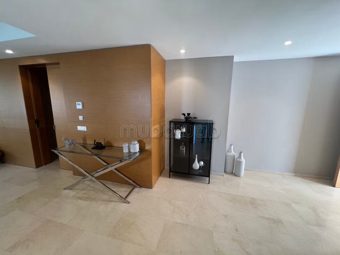 Apartment 235 m² for Rent in Casablanca — Photo 5