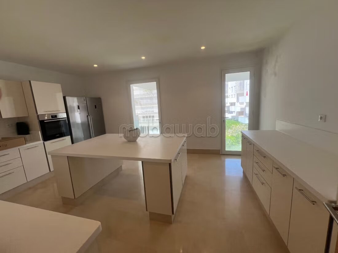 Apartment 235 m² for Rent in Casablanca — Photo 6