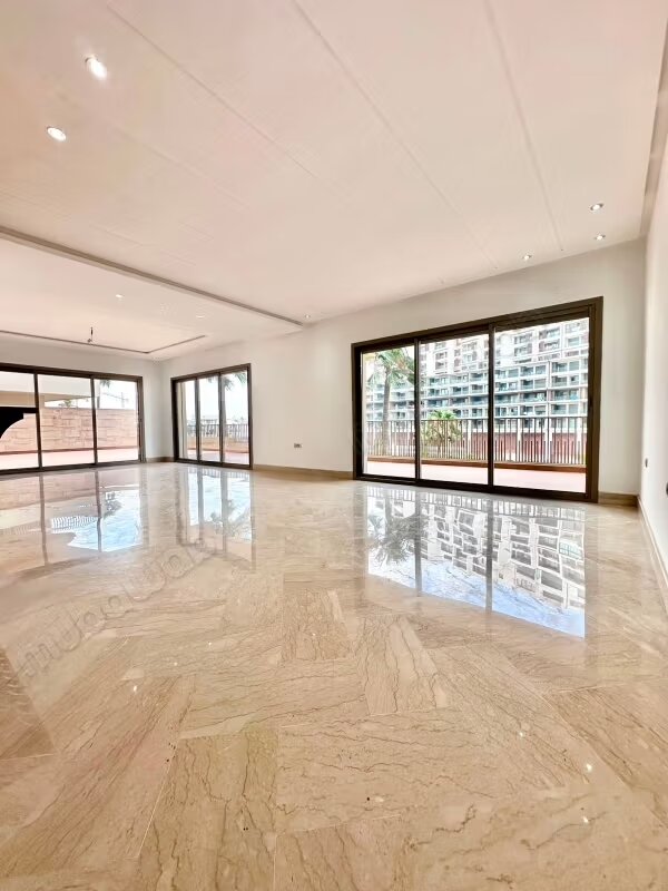 Apartment 235 m² for Rent in Casablanca — Photo 18