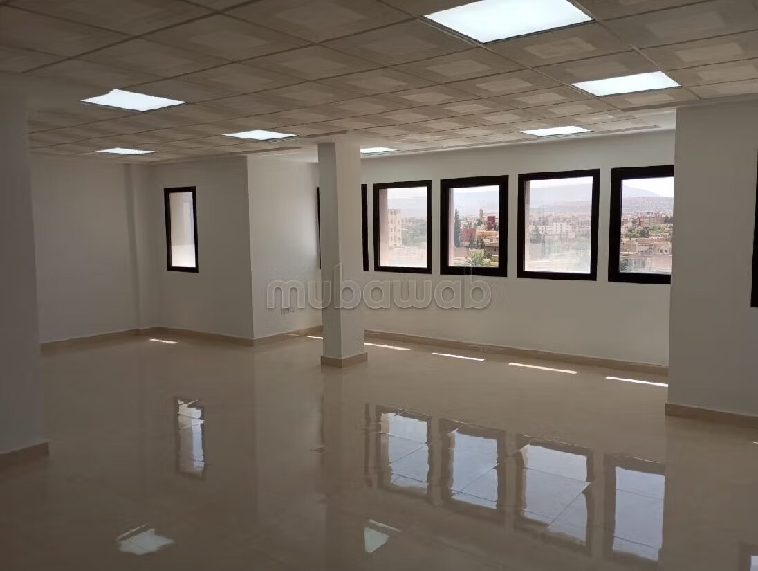 Office 79 sqm for rent in Oujda — Photo 4