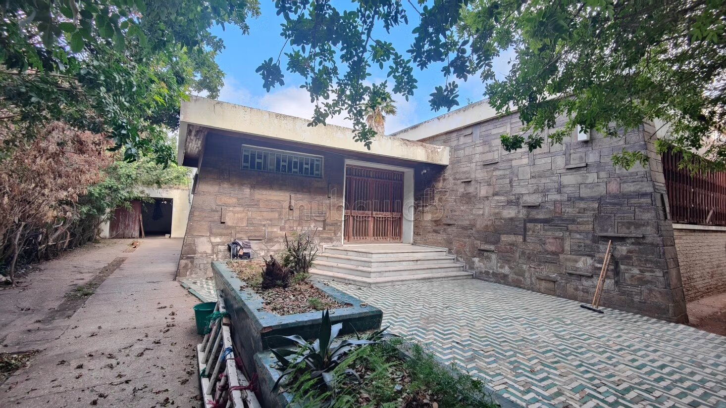 Villa a démolir sur Chantilly 957 m