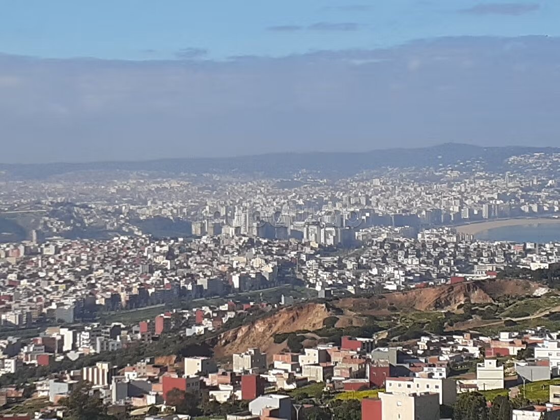 أرض قابلة للبناء للبيع في طنجة — Photo 4