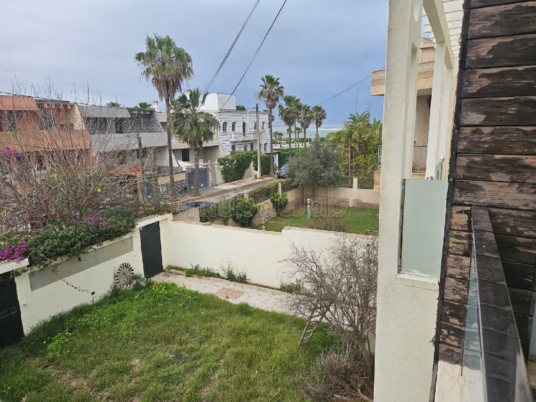 3-story Villa for Sale in Casablanca — Photo 3