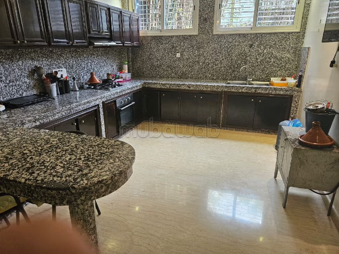 3-story Villa for Sale in Casablanca — Photo 5