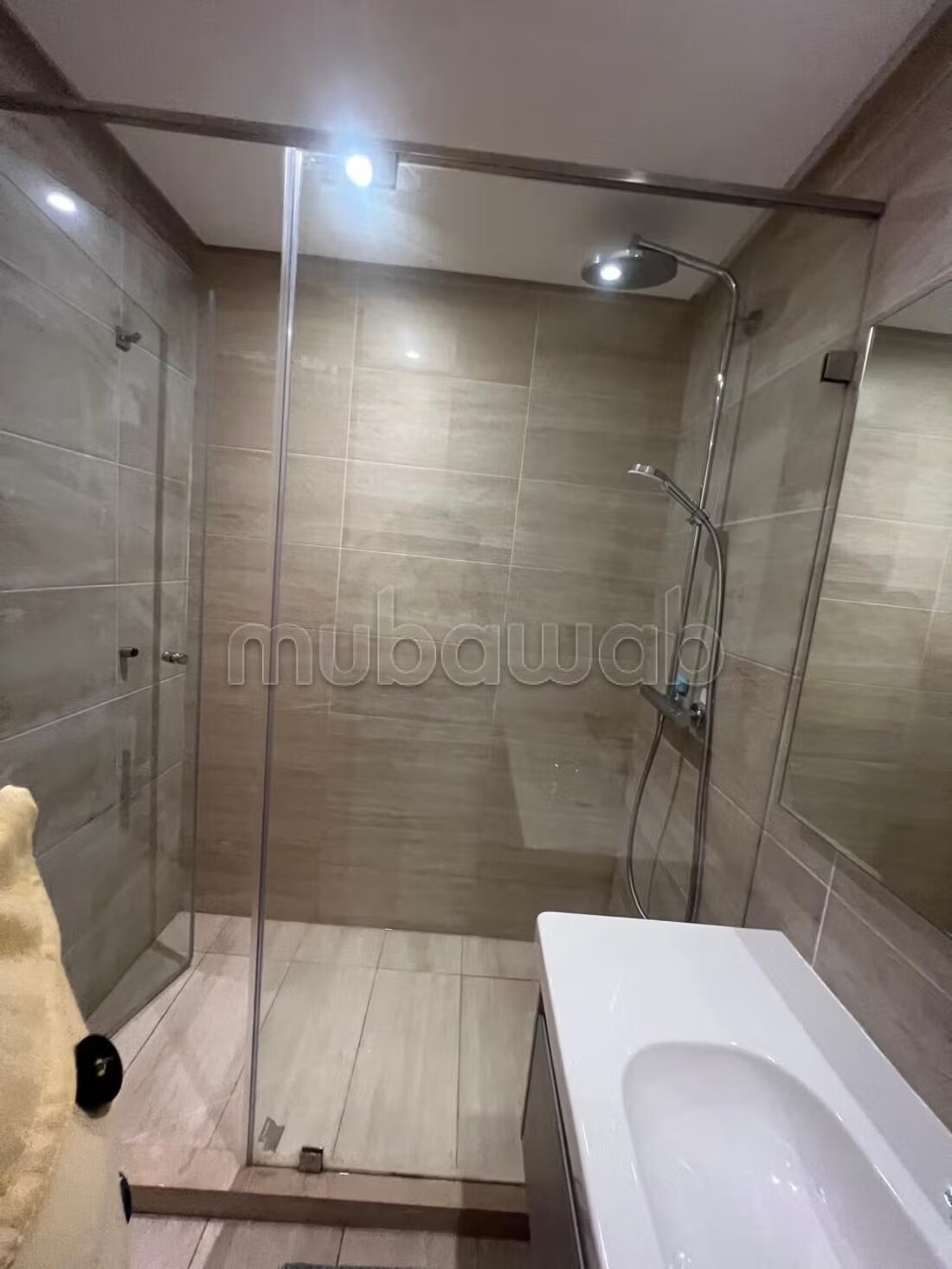 Apartment 138 m² for rent in Rabat – Souissi — Photo 17