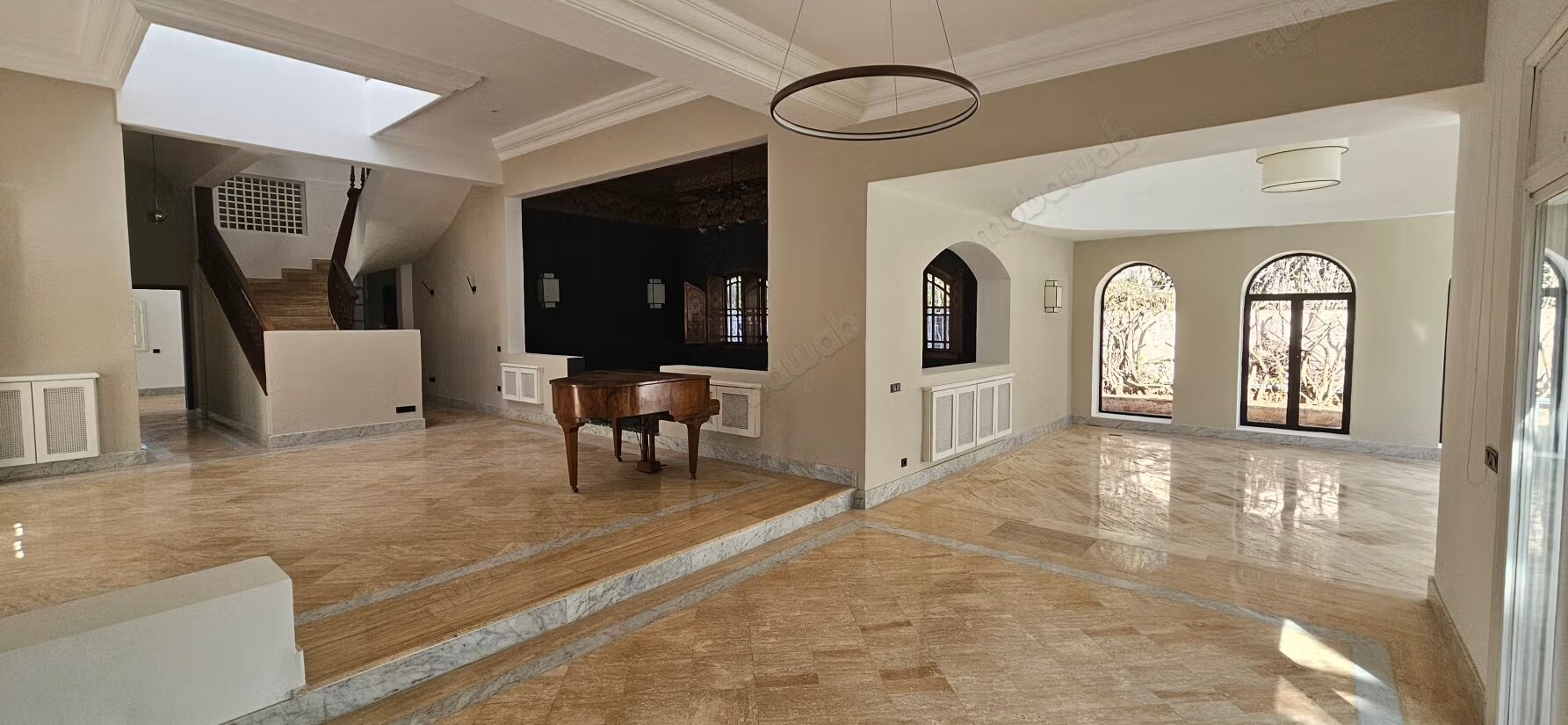 Villa 1000 m² for rent in الدار البيضاء — Photo 4