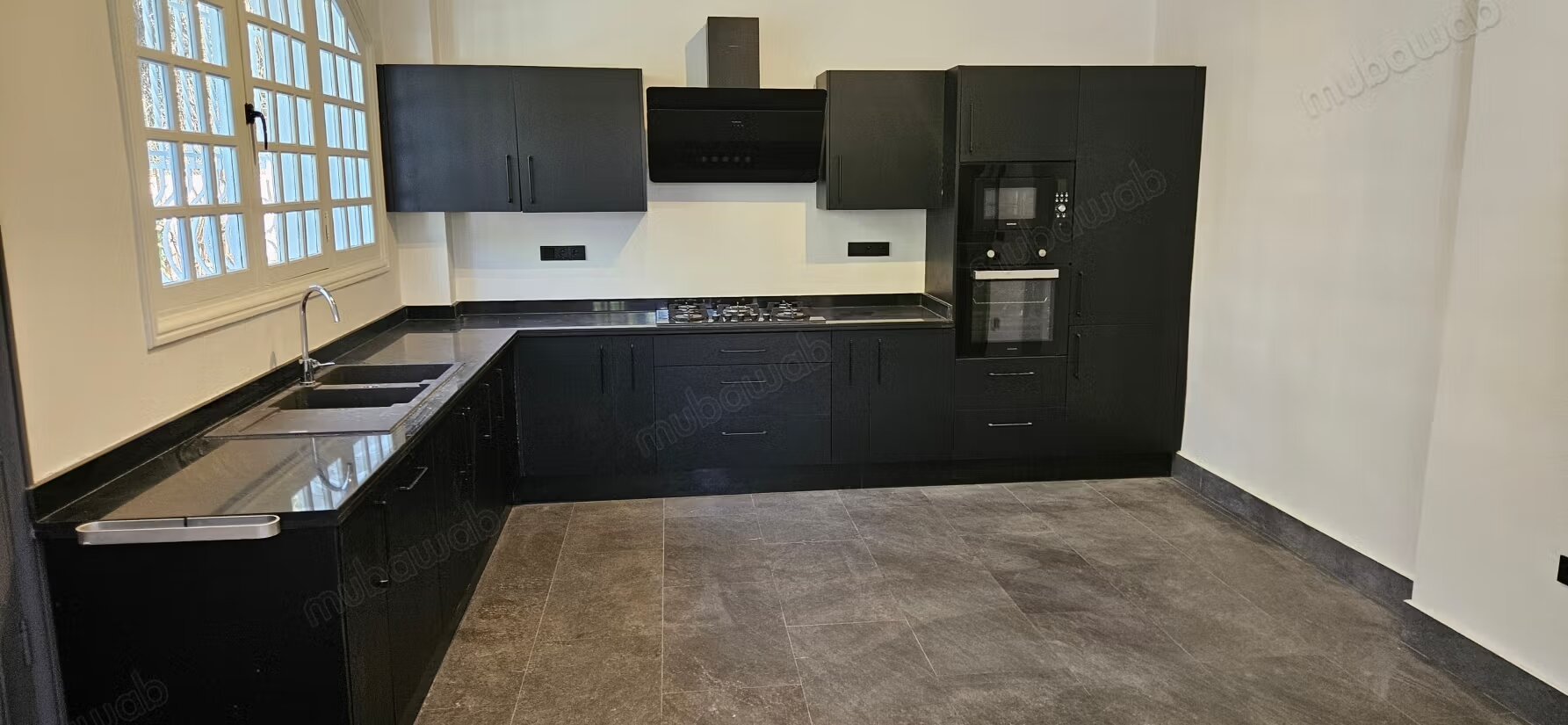 Villa 1000 m² for rent in الدار البيضاء — Photo 11