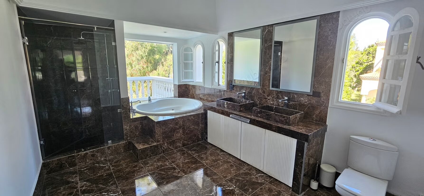 Villa 1000 m² for rent in الدار البيضاء — Photo 18
