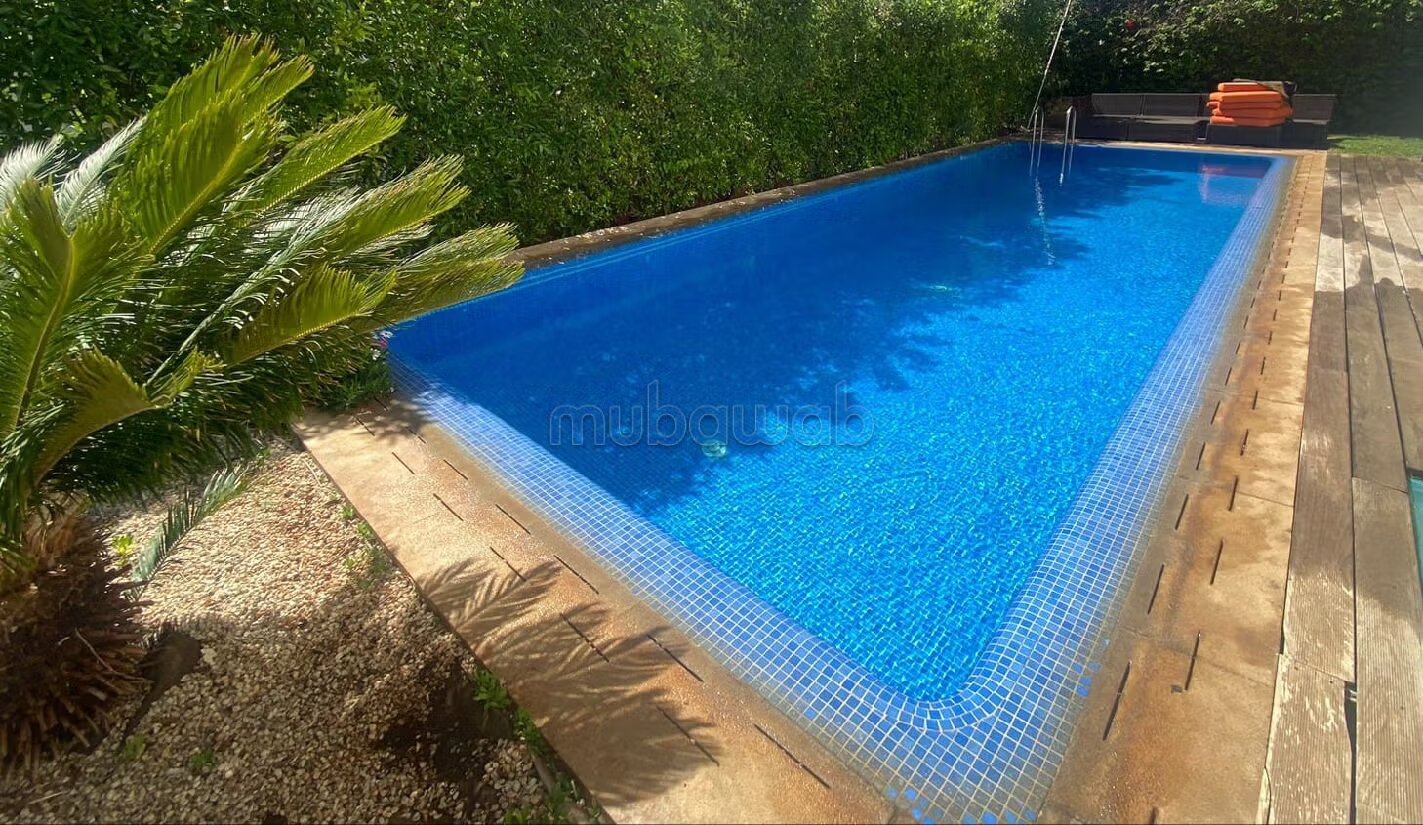 Villa meublée d’exception avec piscine à louer