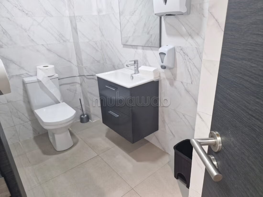 Office 167 sqm for rent in Rabat – Souissi — Photo 10