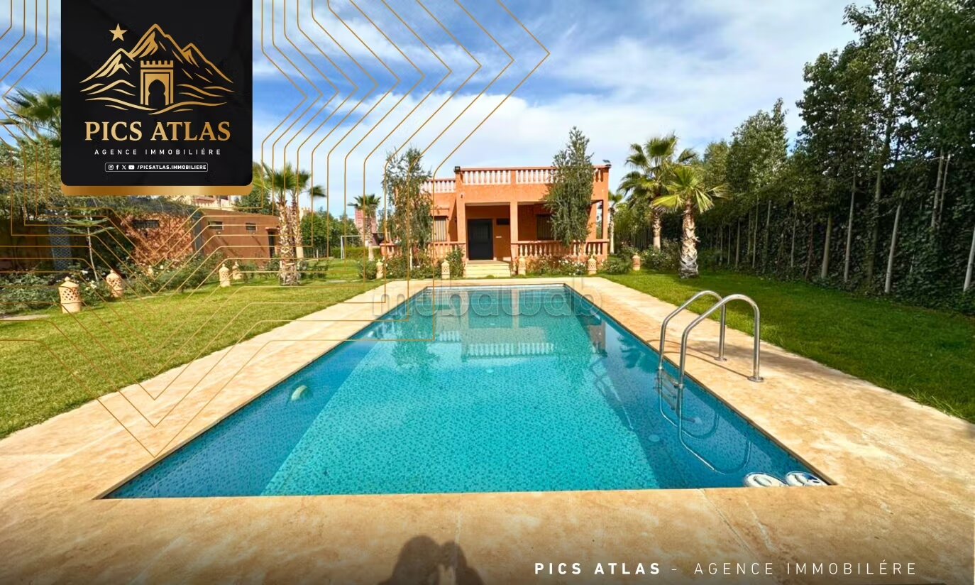 Villa de luxe à louer, Piscine et 4 Chambres, Route Sidi Abd...