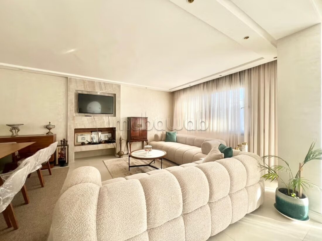 Apartment 220 m² for Rent in Casablanca — Photo 5