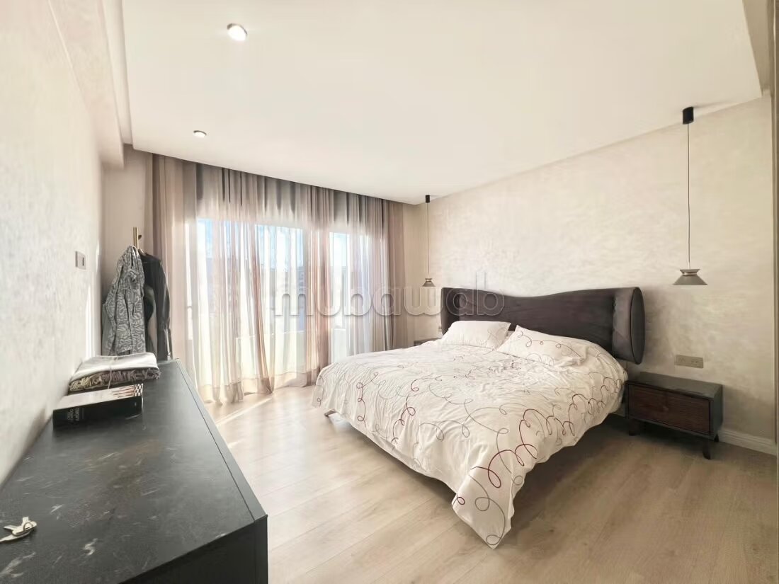Apartment 220 m² for Rent in Casablanca — Photo 11