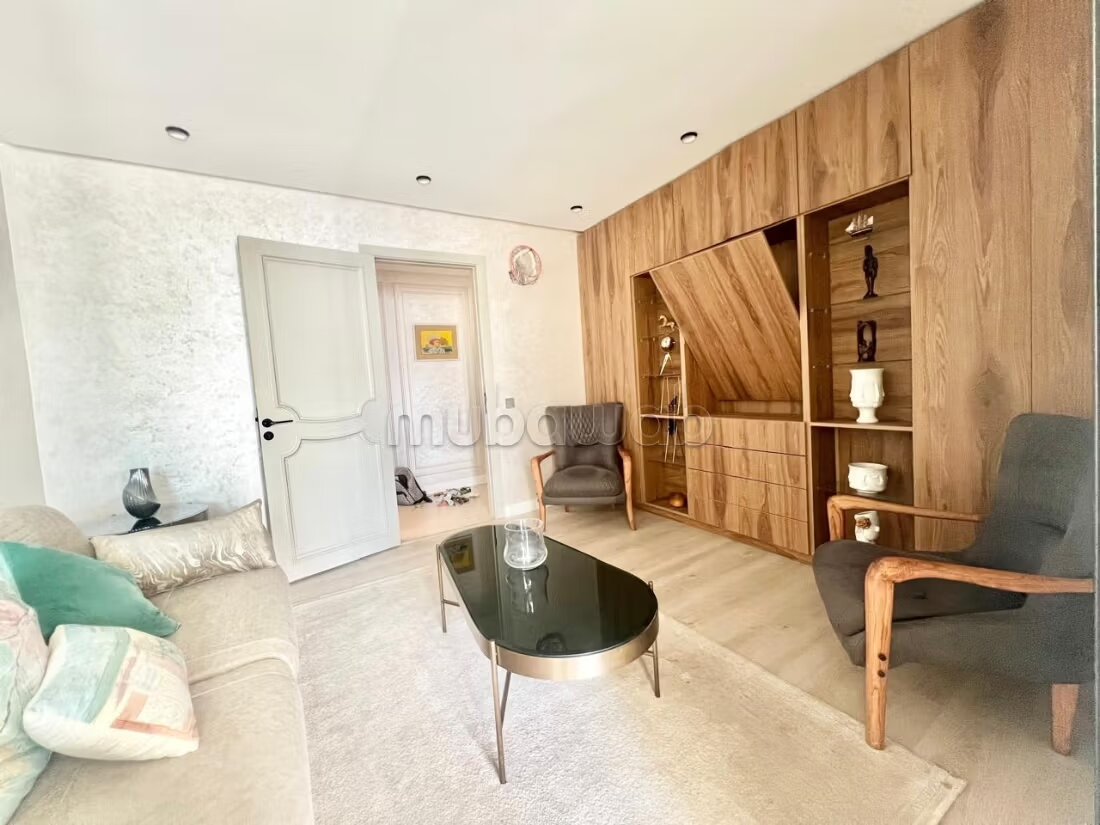 Apartment 220 m² for Rent in Casablanca — Photo 16