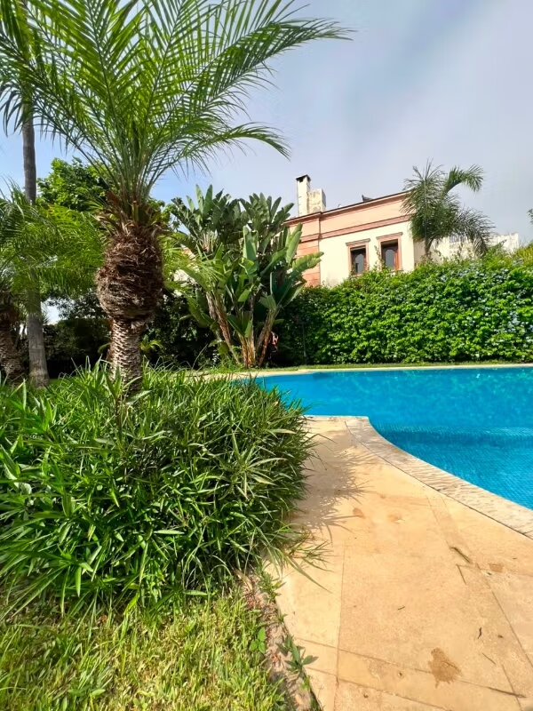Apartment 220 m² for Rent in Casablanca — Photo 19