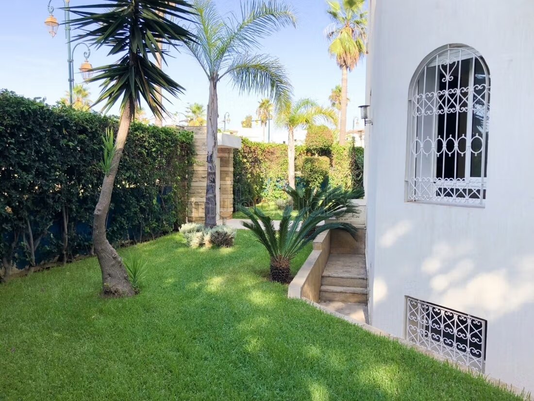Villa 686 m² à louer à Rabat, Hay Riad — Photo 4