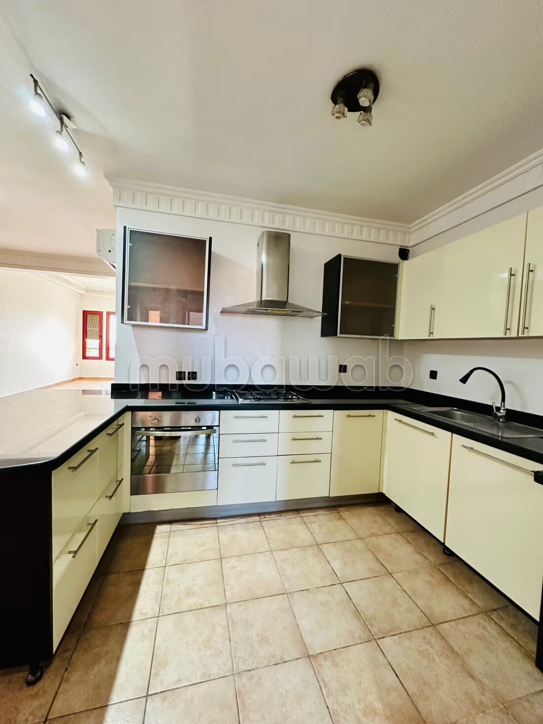 Apartment 110 m² for rent in Marrakech — Photo 17