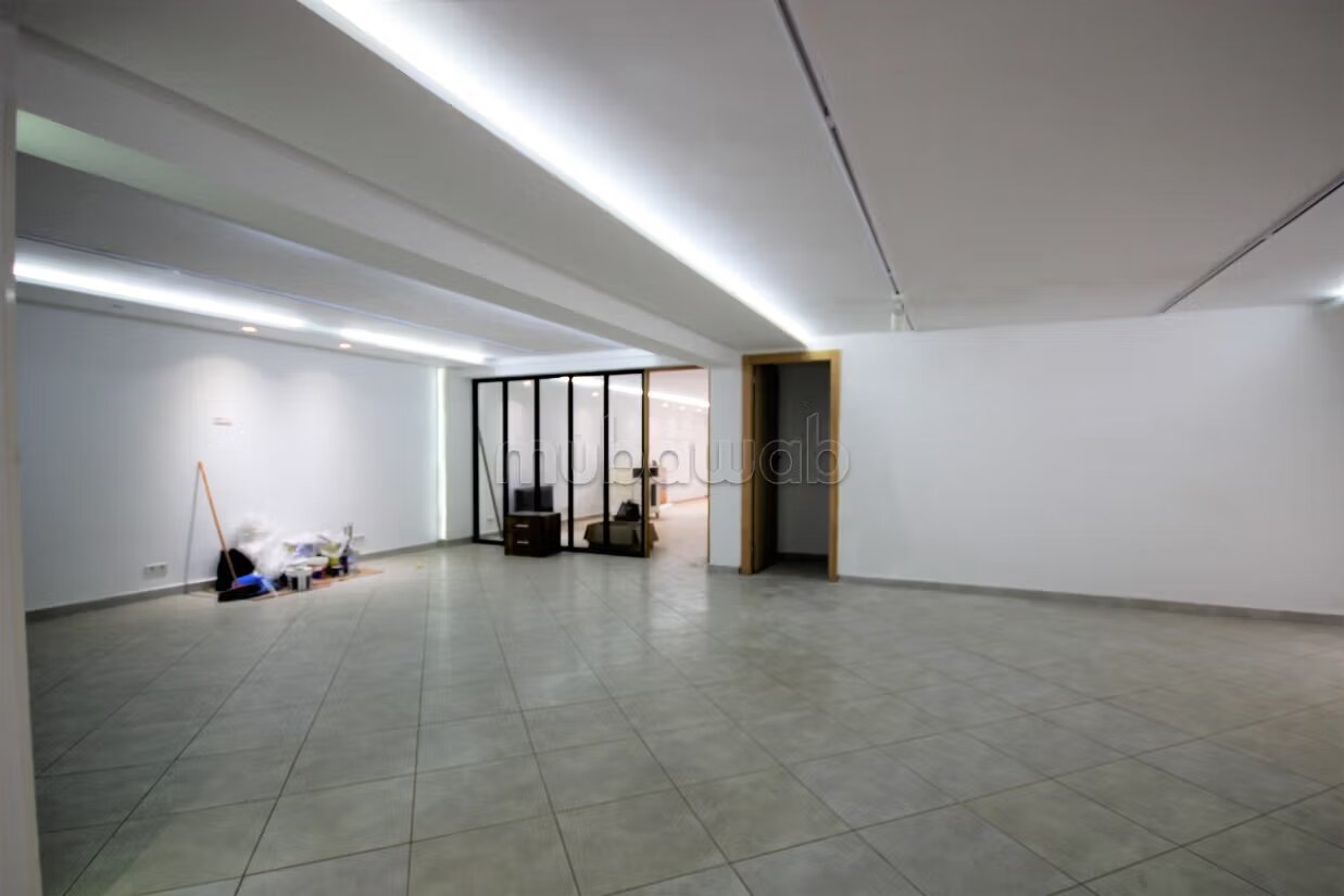 Bureau 390 m² à louer à Casablanca — Photo 6