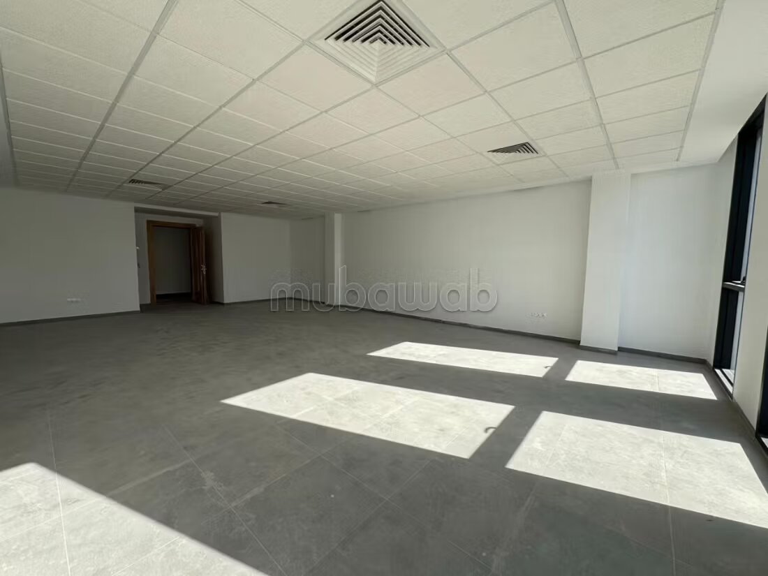 Office 1091 m² for Sale in Casablanca — Photo 9