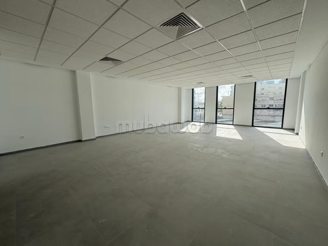 Office 1091 m² for Sale in Casablanca — Photo 10
