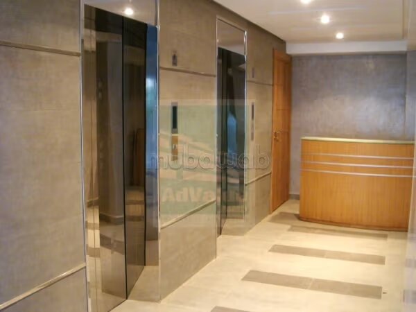 Office 1091 m² for Sale in Casablanca — Photo 14