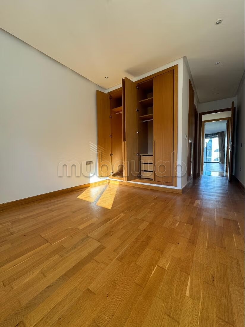 Apartment 160 m² for rent in Souissi, Rabat — Photo 12