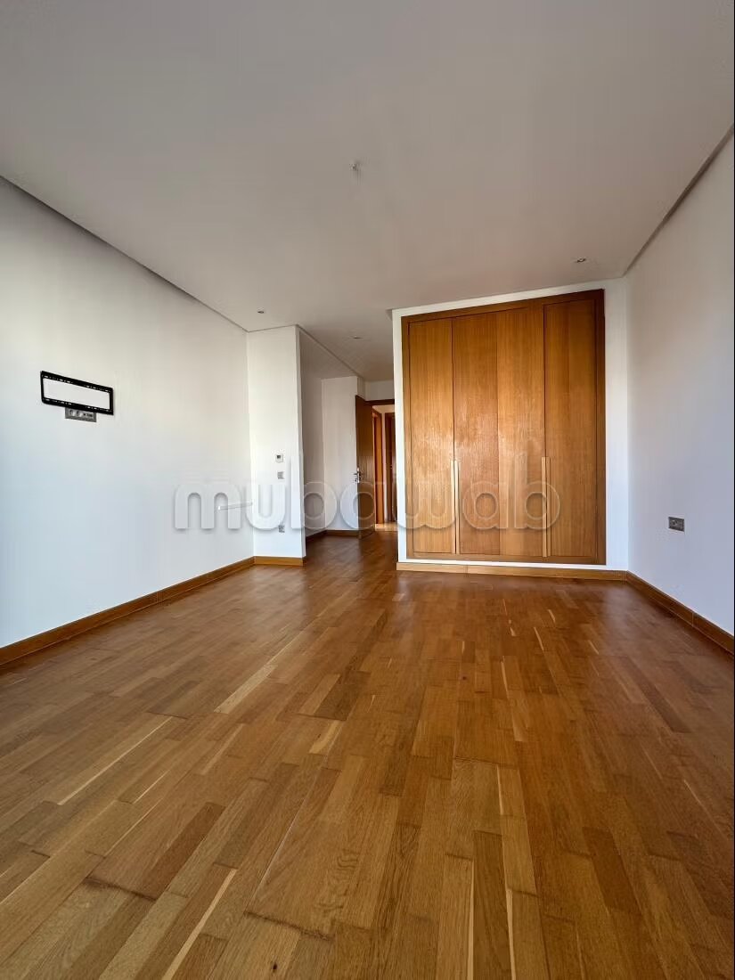 Apartment 160 m² for rent in Souissi, Rabat — Photo 17