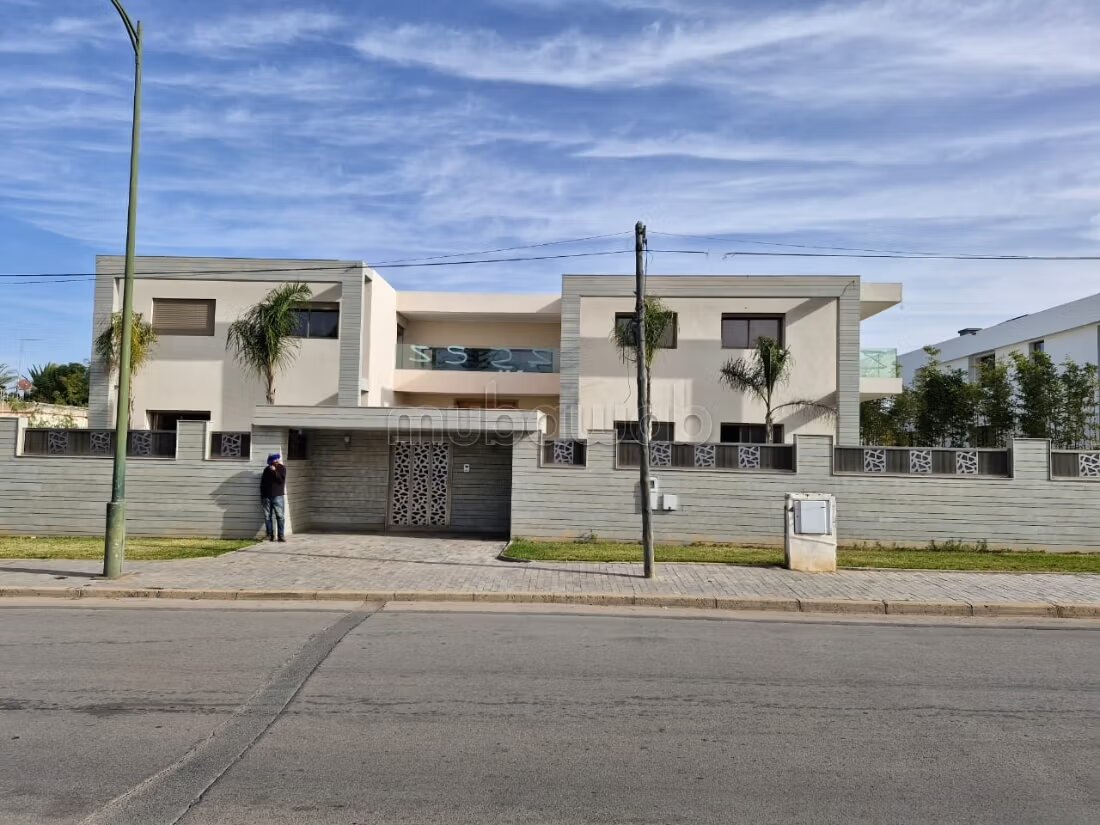 Villa 4000 m² for Sale in Souissi, Rabat — Photo 5