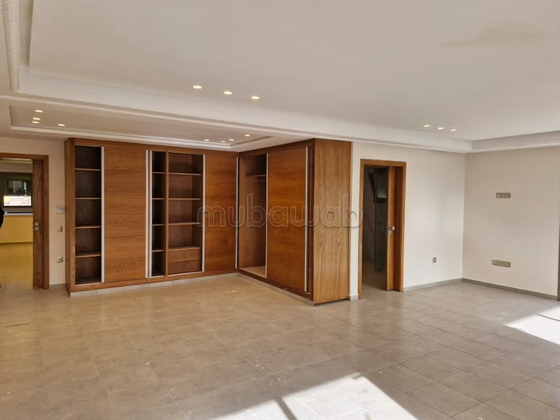 Villa 4000 m² for Sale in Souissi, Rabat — Photo 18